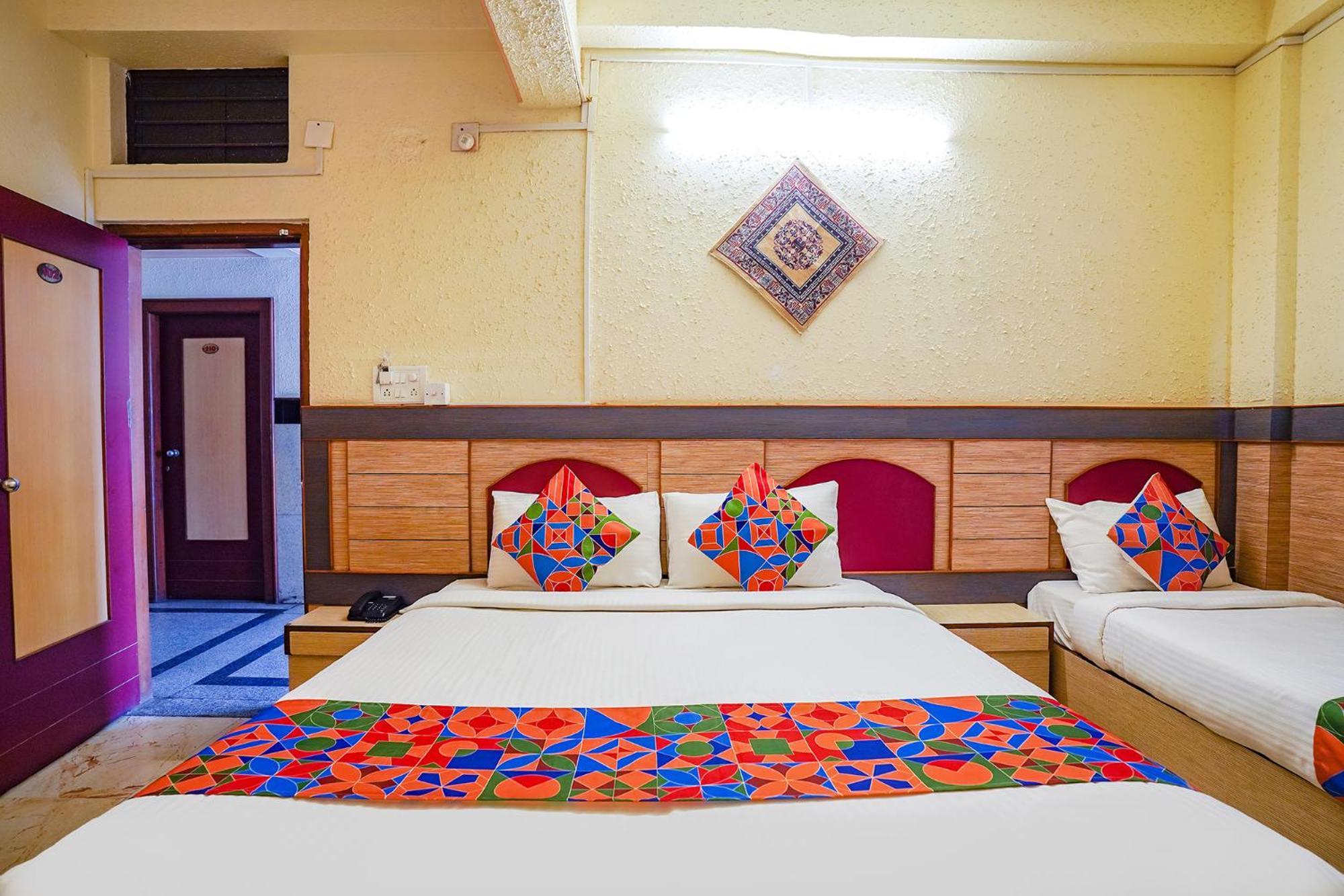 Hotel Lalbagh Gardenia Бангалор Экстерьер фото